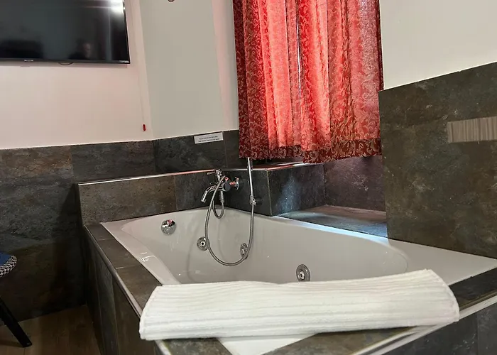 Poste Regie - Guest House